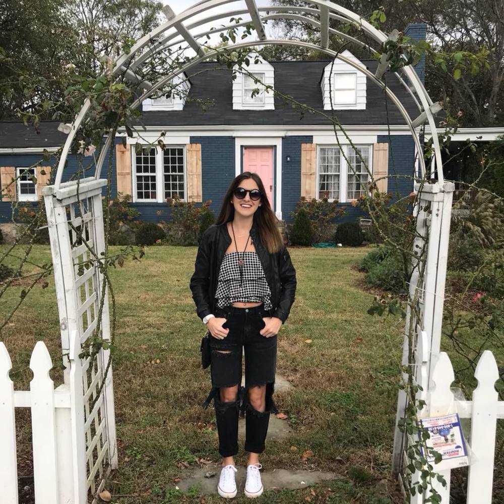 Meet your Posher, Taylor!